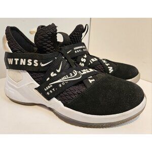 Nike Lebron Soldier XII Youth Basketball Shoes Black/White Size 5.5Y Rare